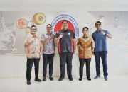 Menpora Beri Dukungan Glenn Dalam Ajang Supercheap Auto Australia