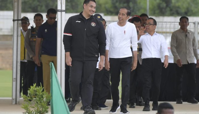 Presiden Joko Widodo Kunjungi Training Center(TC) PSSI di IKN