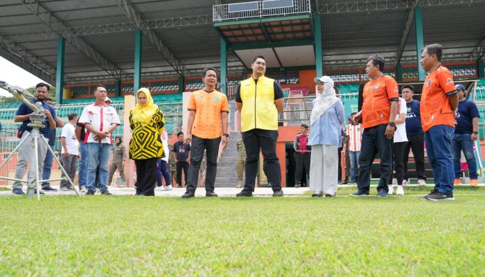 Menpora Dito Sempat Kunjungi Stadion Sepak Bola Letjen H. Soedirman