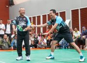 Wamenpora Taufik Hidayat Menang dalam Pertandingan Eksibisi di Penutupan Liga Bulutangkis Kemendikdasmen 2025