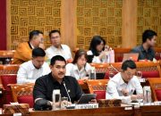 Menpora Dito Hadiri Raker DPR Bahas Naturalisasi Tiga Atlet Sepak Bola Diaspora untuk Timnas Indonesia