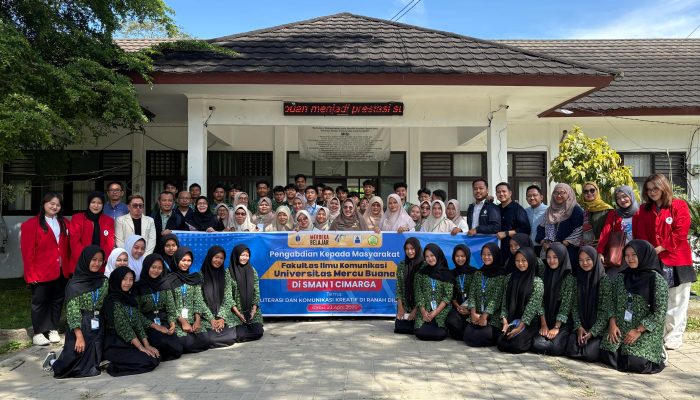Fikom UMB Selenggarakan Pelatihan Literasi Digital di SMAN 1 Cimarga