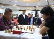 Menpora Dito Hadiri Turnamen Catur Cepat di Wisma Menpora