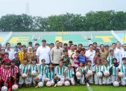 Menpora Dito Dampingi Presiden Prabowo Resmikan 17 Stadion di Seluruh Indonesia