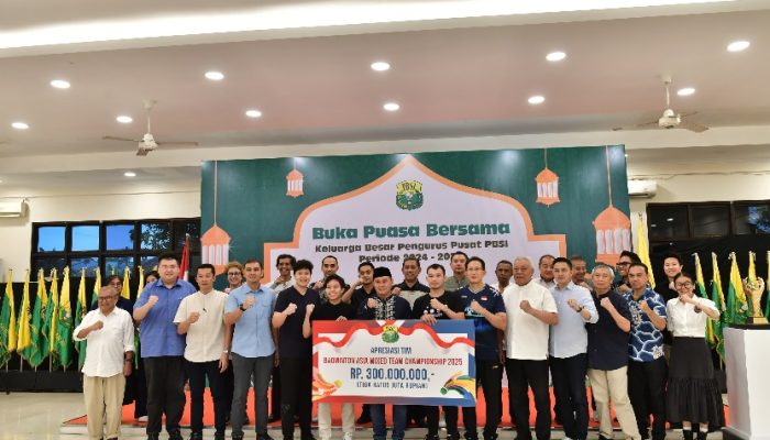 Wamenpora Taufik Hidayat Hadiri Buka Puasa Bersama Pengurus dan Atlet PBSI
