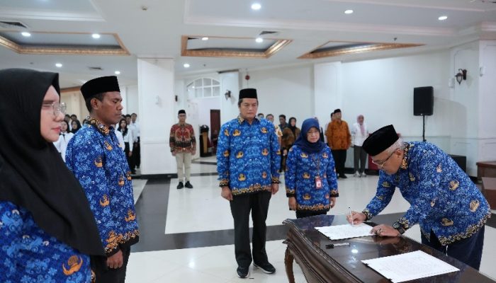 Sesmenpora Lantik 96 PPPK dan 52 CPNS di Lingkungan Kemenpora