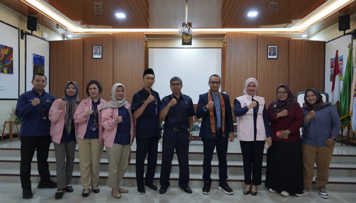 LPK SBC dan Srikandi Movement Gelar Pelatihan Public Speaking di SMKN 34 Jakarta